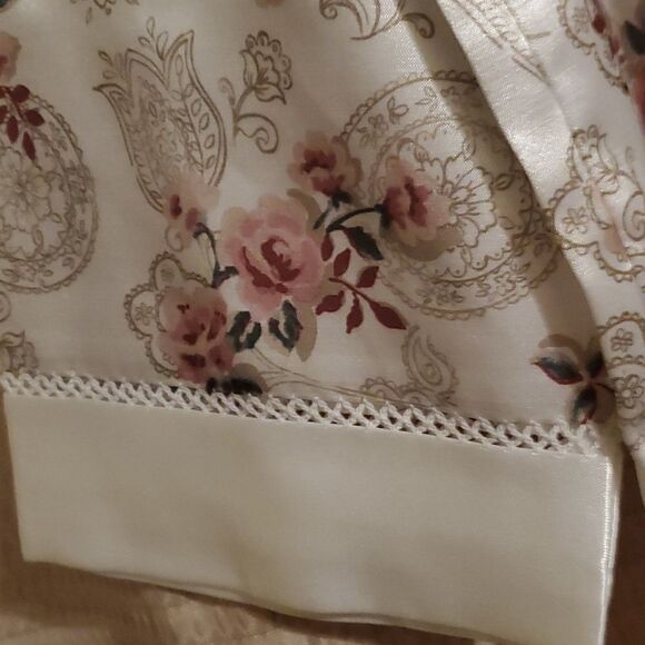 Amanda Stewart country PJ Floral Top New - Picture 3 of 8